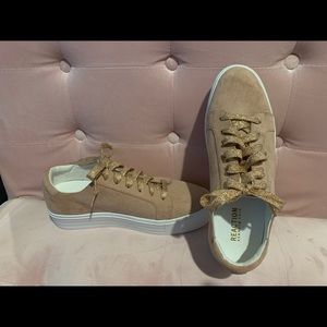 Brand new Kenneth Cole sneakers